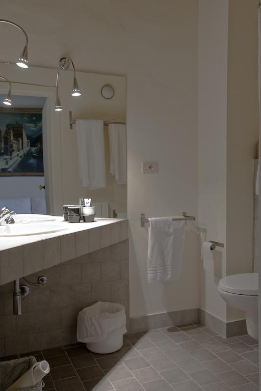 Fattoria Della Gioiosa - Agriturismo La Gelinda Guest House Казале Маритимо Стая снимка